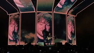 ED SHEERAN DIVIDE TOUR 2017 - CASTLE ON THE HILL LIVE IN MALAYSIA HIGH QUALITY VERSION