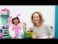 spielzeug video mit nicole und zara. wir spielen mit kleinen einhörnern. kinder video auf deutsch