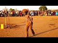 Angalia vijana wa Madebe jinasa wakishindana mbele YA madebe
