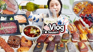 VLOG) 빵으로 시작해서 빵으로 끝나는 먹빵 브이로그🥞 마라탕 돌체테리아 휘낭시에 연어회 육회 혼술 etc. Mukbang Blog