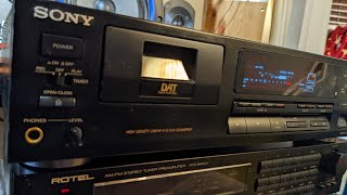 SONY DTC-690 - this DAT is in perfect working condition