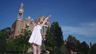 Sant Pau: Welcome outside! Breathe in Art Nouveau!