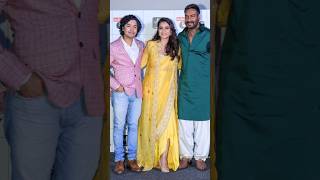 🥀Ajay devgan and kajol with their family❣️ #shorts #kajol #ajaydevgan #nysadevgan