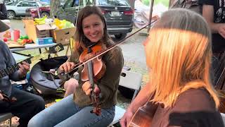 Clifftop 2023 Oldtime with dancing - Sami & Rhys Fiddles, Riley & John banjos - Blackberry Blossom