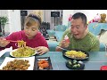 冷战第76天，他吃不到不罢休 eating show eating challenge husband and wife eating food eating mukbang asmr eating