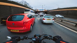 Filtering is every bikers battle. | YAMAHA MT-07 AKRAPOVIC + QUICKSHIFTER [4K]