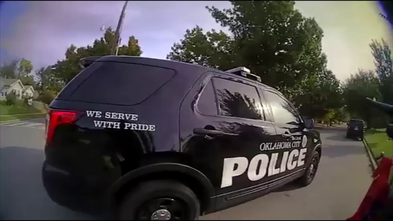 Oklahoma City Police Officer, Feared Woman As She Handed Him Her ID, So ...