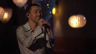 MAX Performs "Butterflies" - The Bachelorette