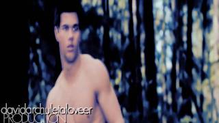 TaylorLautner.//iShake-iMove-The-Girls-Get-Hot