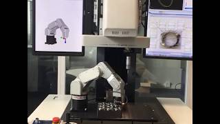Machine tending with the Meca500 robot