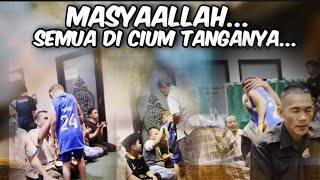 SEMUA TERHARU ‼️ HABIS IKUT SHOLAT KAKAK KELILING  CIUM TANGAN PARA JAMAAH @galerikiano