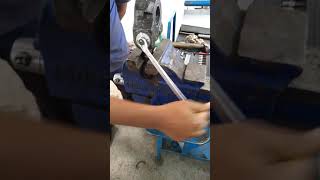 How to Check Automatic Slack Adjusters - Tamil.