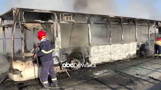 Shkrumb e hi, pamje nga autobusi i djegur në Vlorë, si shpëtuan punonjësit e fasonerisë| ABC News