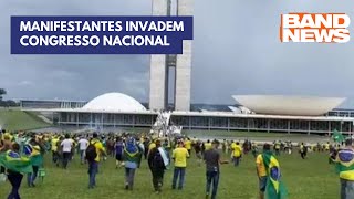 Grupos radicais invadem Congresso Nacional e Palácio do Planalto