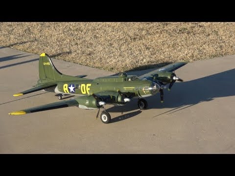 HobbyKing B-17 1875 Mm Memphis Belle Maiden Flight - YouTube