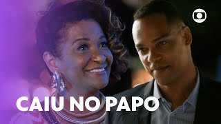 Marta cai na armadilha de Regina e aceita sair com Caio! | Cara e Coragem | TV Globo