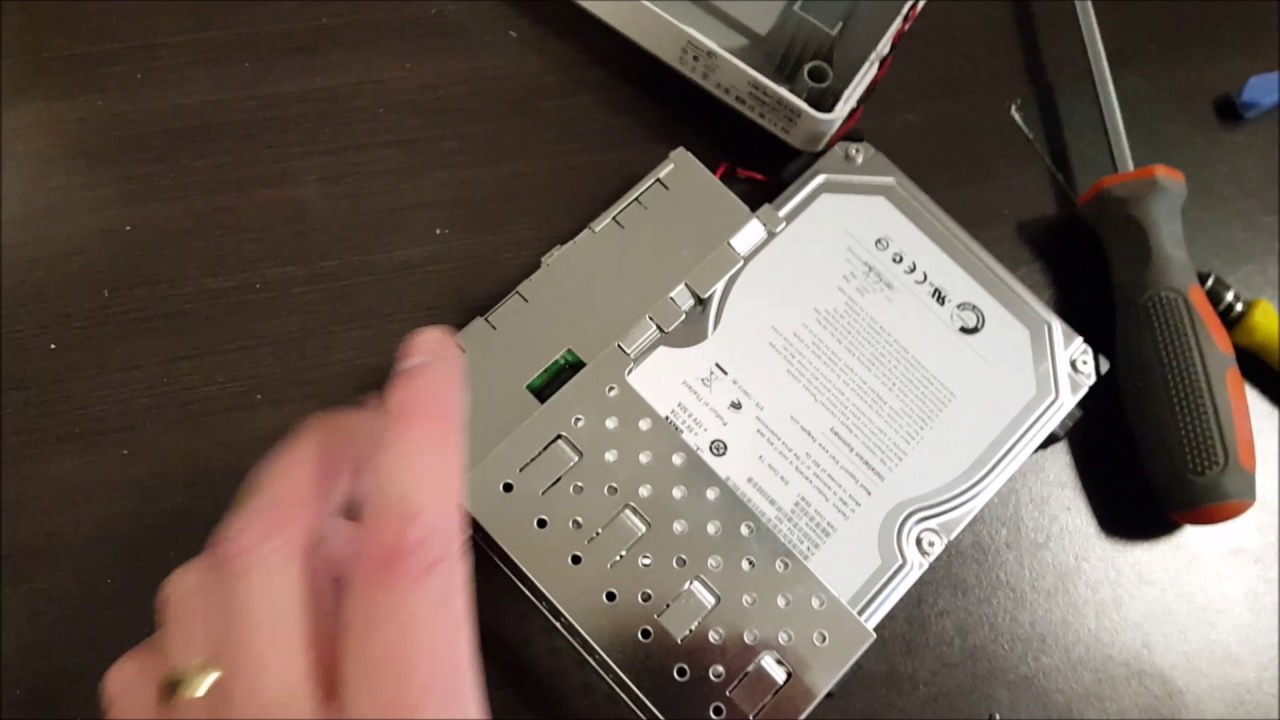 How To Disassemble A Seagate FreeAgent USB Disk - YouTube