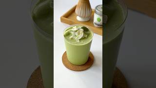 Coconut Matcha Smoothie | creamy vegan smoothie recipe you will LOVE!