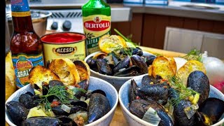 🔥 RECIPE: Shiner Beer steamed mussels 🍺