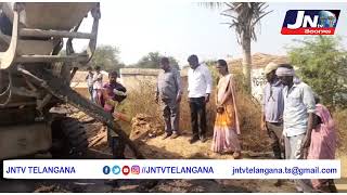 వల్లంపట్ల గ్రామంలో 15 లక్షల సిసి రోడ్డు పనులను  గ్రామ సర్పంచ్ ఆలేటి రజిత యాదగిరి.. || JNTV TELANGANA