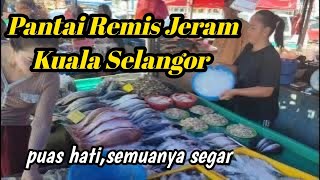 Tapak Penjaja Pantai Remis Jeram Kuala Selangor.Semua hasil laut segar segar.