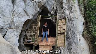 坚强的女人独自带着孩子，山上建房，还修建鸡舍，修建技术过硬