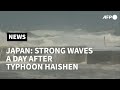 Japan: strong waves a day after Typhoon Haishen | AFP