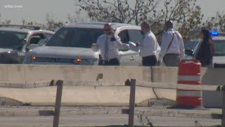 Dallas police searching for suspect after man shot, killed on highway