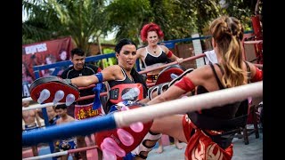 Ana Baniciu vs. Daniela Crudu, runda de box. Cele două vedete nu se menajează deloc în ring