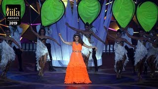Sara Ali Khan ZABARDAST Dance Performance At IIFA Awards 2019
