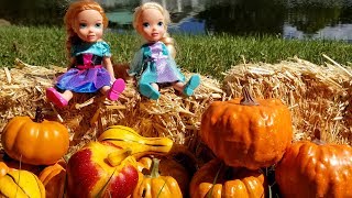Elsa & Anna toddlers - Thanksgiving 2019 - pumpkin patch field trip - Barbie - school
