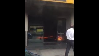 Fire in Commonwealth Bank in Springvale -27 injured (18-112016)