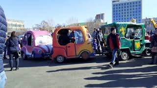 Пошли на масленицуи на Театральной площади воскресенье