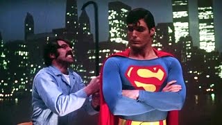 Superman catches criminals | Superman (1978)