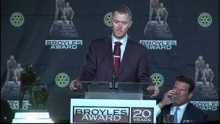 2015 Broyles Award Finalist Lincoln Riley