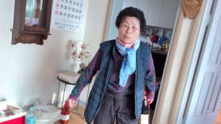 Mẹ Chồng U85 Vẫn Đi Làm Kiếm Tiền