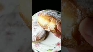 [Lidl supermarket] Berliner - German doughnut with strawberry jam filling #shorts