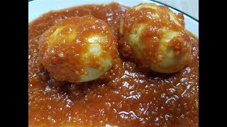 Gekookte Eieren in Pittige Tomatensaus Recept