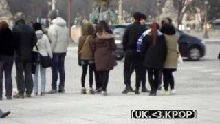 120209 2PM In The Streets Of Paris fancam (Taec \u0026 Chansung waiting to cross)