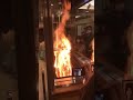 カツオの藁焼き実演