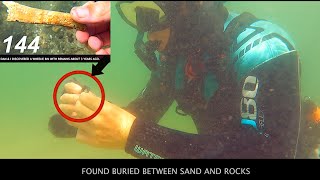 Diver's Find Buried Jewellery & Bones Metal Detecting in Sydney Harbour