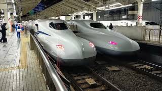 2022年1月4日東海道新幹線東京(駅)17番線到着 N700S(系)·J7編成運行9416Aのぞみ416号 14番線停車中→発車 N700A(系)·G43編成運行255Aのぞみ255号新大阪行き