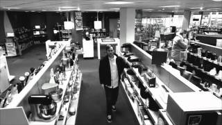 Smart Thief Caught on Cam