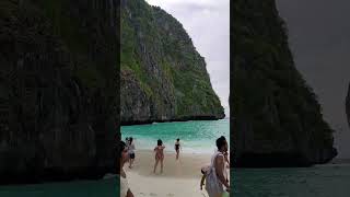 นักท่องเที่ยวมากันเยอะมากเกาะพีพี #subscribe #travel #thailand #shorts #จังหวัดกระบี่