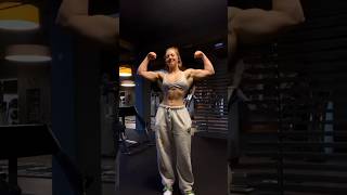 Female Bodybuilder 🔥Big respect❤️#viral#fitness #bodybuilding#gym#shorts #motivation#trending