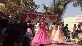 H P S Adibatti Badavane school gokak gathring hoovina bandante dance