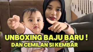 UNBOXING BAJU BARU \u0026 CEMILAN SI KEMBAR !