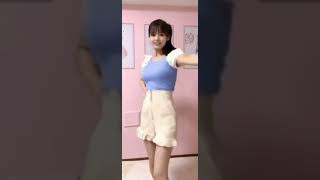 谷尻萌アナのダンス