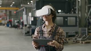 Augmented Reality vs Virtual Reality in Manufacturing Explained