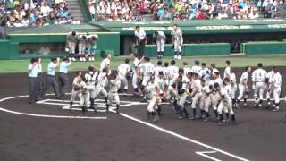 敦賀気比と花巻東、試合前の礼（甲子園2015夏 / 敦賀気比 vs 花巻東）